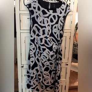 NWT 😍 Black & White design dress. by R & K Size 16